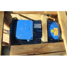 .7,5 KW 2900 RPM B5 Asmaat 38 mm. Unused